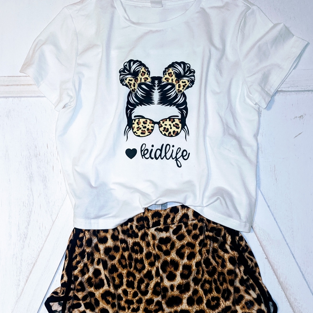 🆕 Outfit 11-12 Year  🆕 Jr Size Tank and shorts combo, smallish medium.